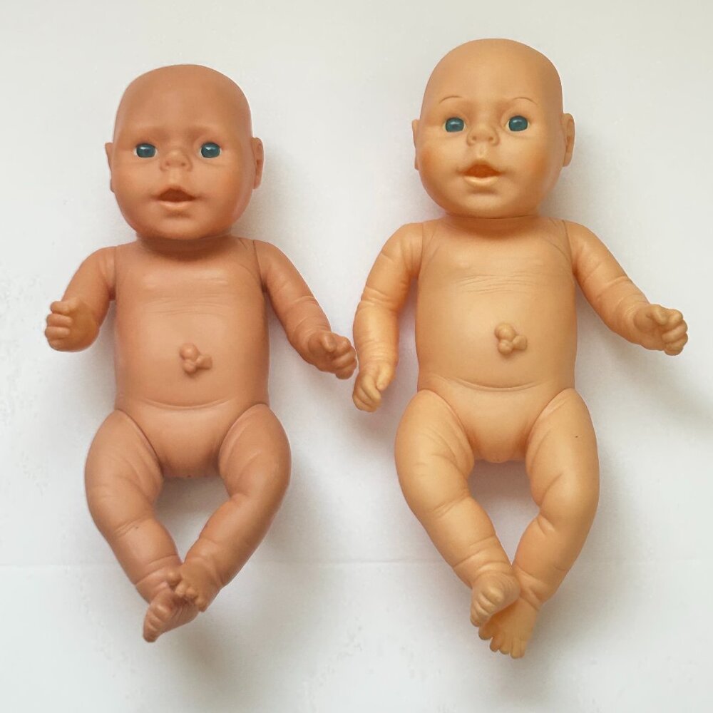 Lot 2 Vintage Lifelike Anatomically Correct Newborn 12 Inch Baby Doll Girl Twin